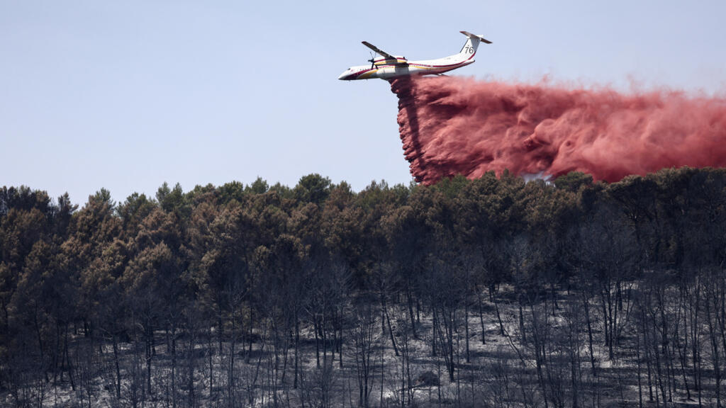 wildfire in southern france 'contained' after hundreds evacuated from homes