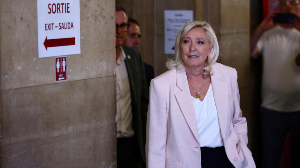 french court clears way for far right leader le pen to run in 2027, with ankle bracelet