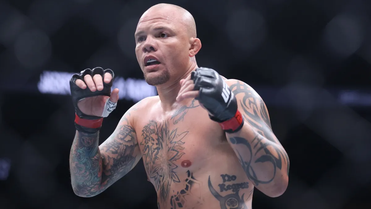 anthony smith arrest details: what to know about former ufc fighter facing domestic violence charges