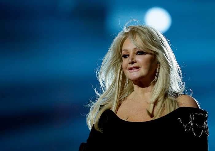 catherine zeta jones, rod stewart, bryan adams and more mourn the death of bonnie tyler
