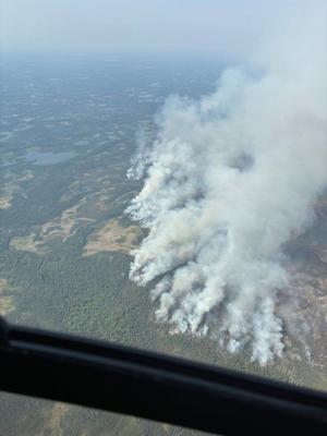 saskatchewan grounding 3 wildfire planes that are same model as one in n.w.t. crash