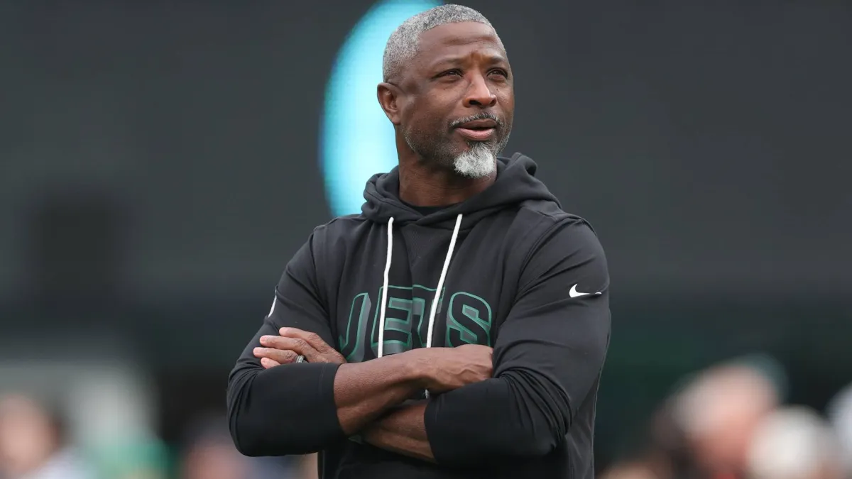 jets to have training camp competition to fix embarrassing issue for aaron glenn