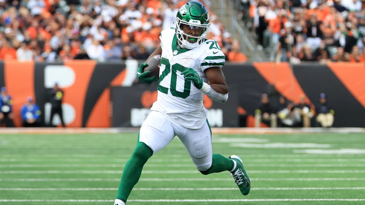 jets' extension for breece hall is already aging well with espn's rb ranking