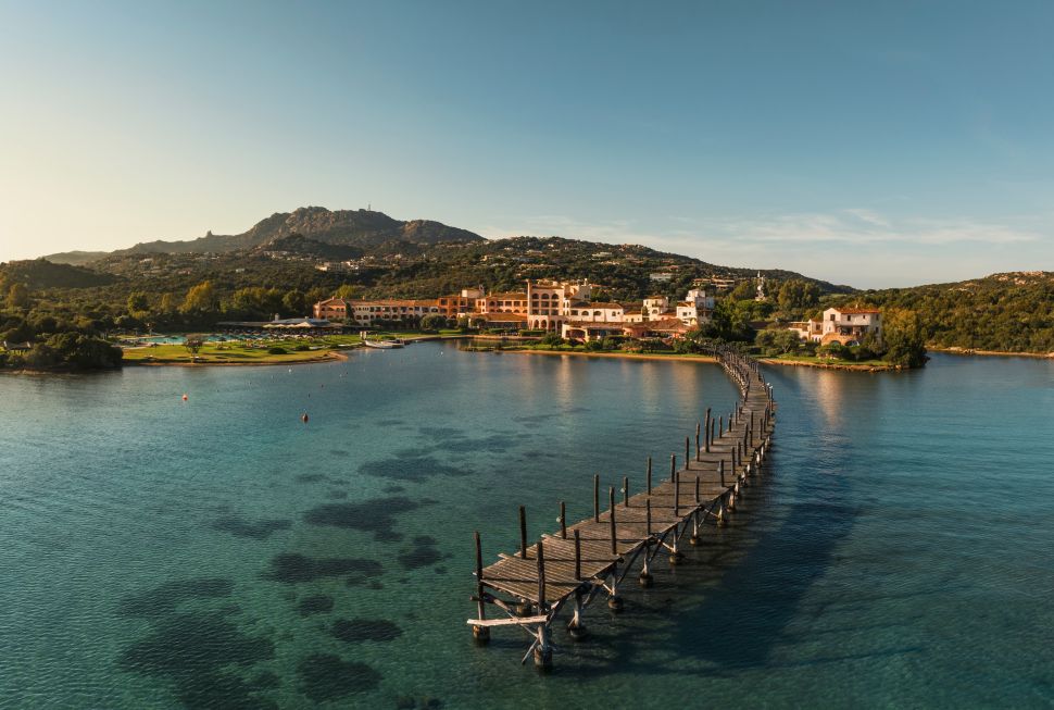 the controlled experiment behind costa smeralda, sardinia’s protected luxury coast