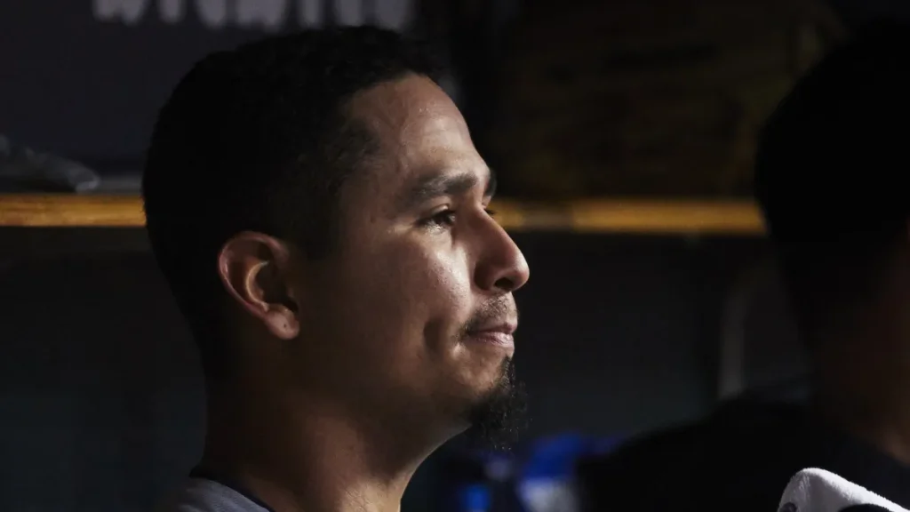 why carlos carrasco left braves to sign with kbo's lg twins in south korea