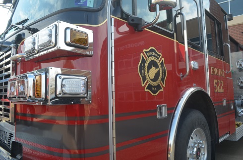 bridgeport fire and police departments respond to two three vehicle accidents; one transport required