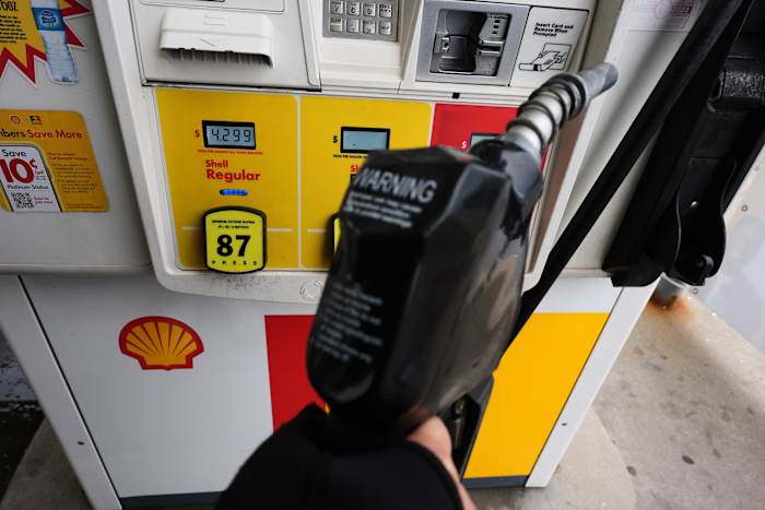 florida gas prices spike amid us iran strikes