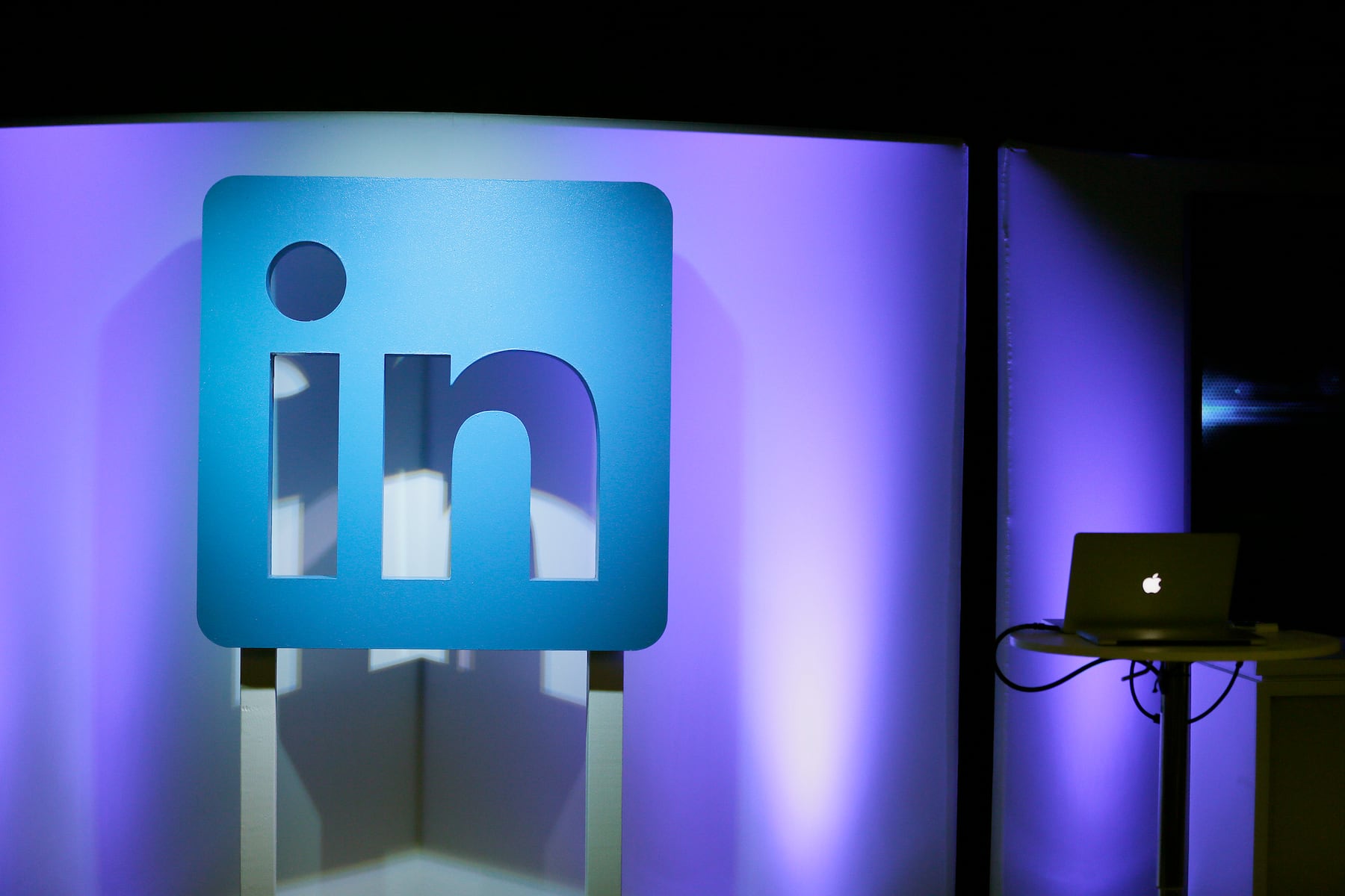linkedin becoming a dating app
