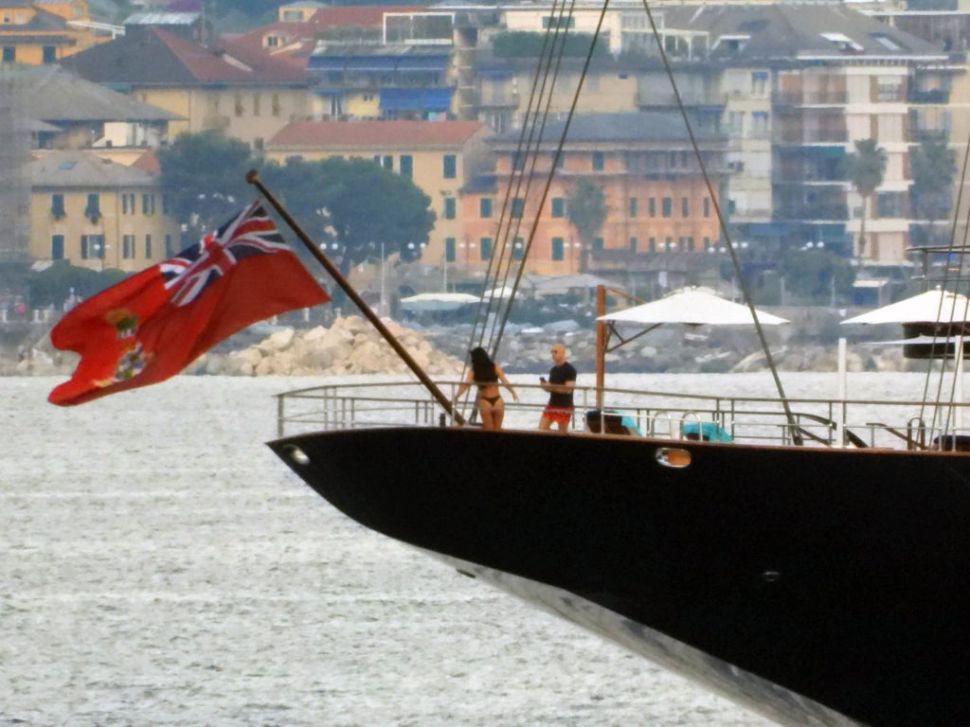 why more billionaires are chartering superyachts instead of buying
