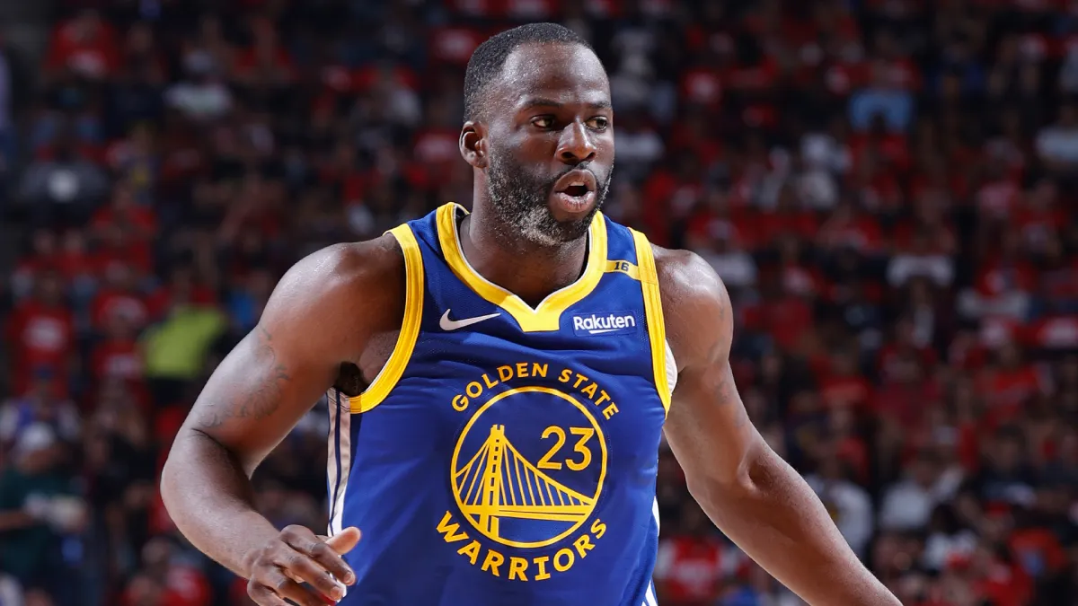 lebron james gets official pitch from warriors' draymond green
