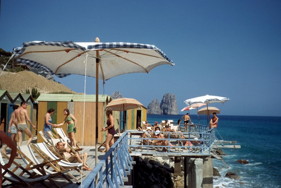 the emptons: estates forsaken as hamptonites flee for european shores
