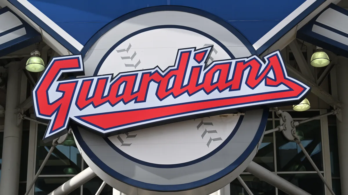 guardians, former padres reliever leaves mlb to play in south korea