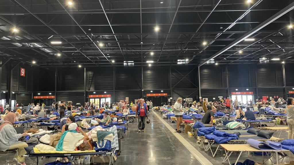 wildfires in france: volunteers put smiles back on evacuees' faces in bordeaux