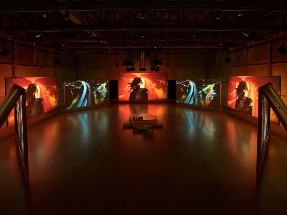 doug aitken’s ‘lightscape’ turns the american dream into a requiem