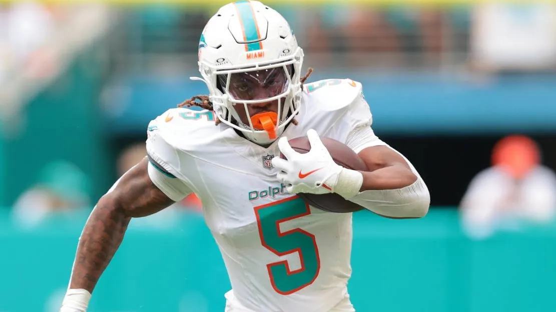 dolphins trade idea with texans swaps career 547 yard rb for draft pick