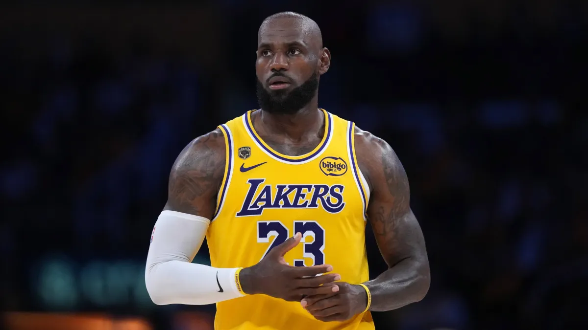 top nfl insider thinks lebron james will sign with miami heat in free agency