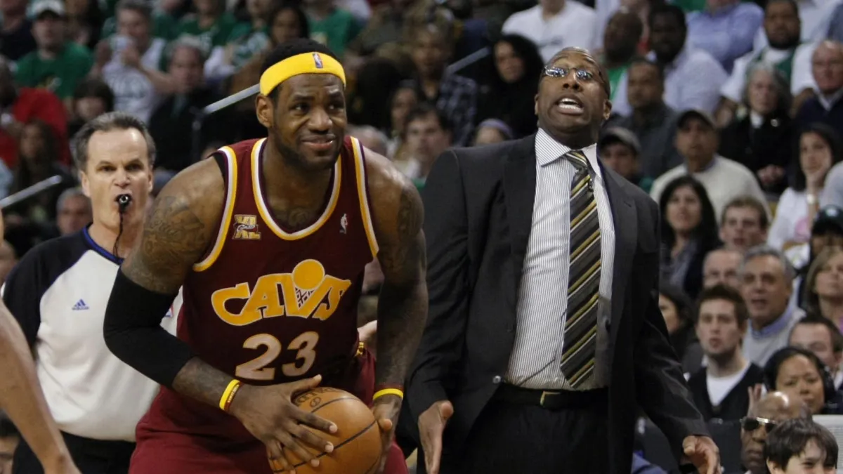why cavaliers fans think donovan mitchell, max strus leaked lebron james' decision