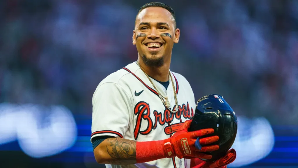 twins quietly release former braves all star shortstop