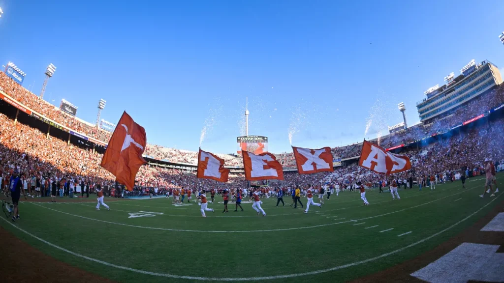five star texas cb commit makes surprising reclassification decision ahead of 2026