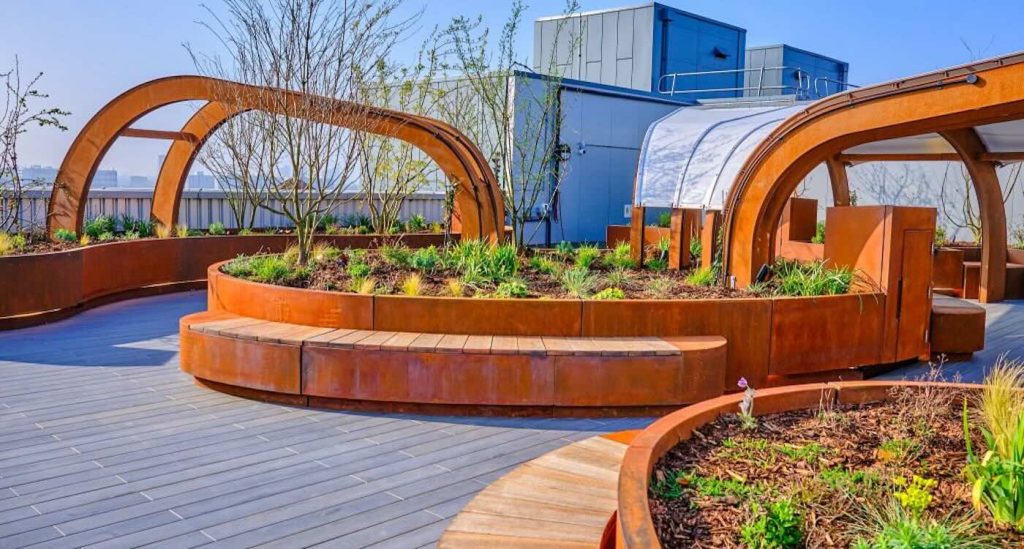 hospital opens roof garden where critical care patients can enjoy the outdoors for hours with full care