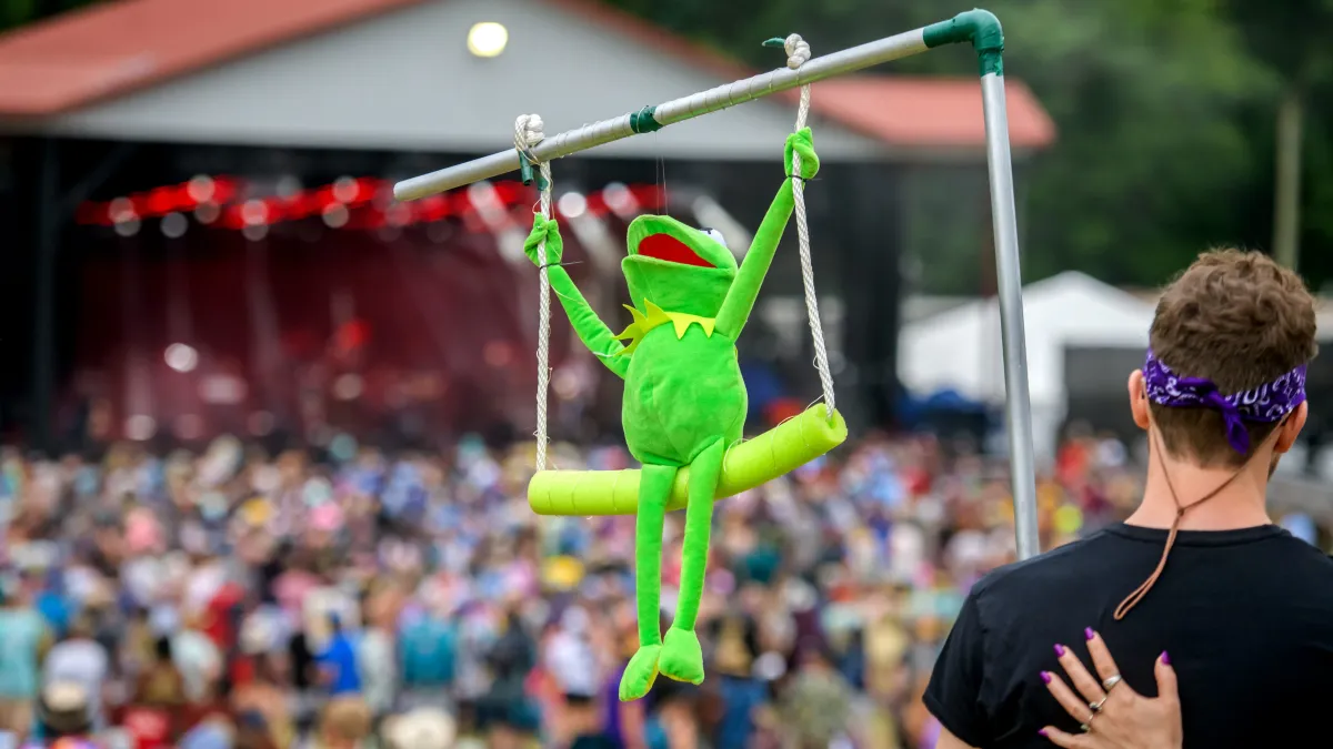 why the muppets were in the world cup halftime show