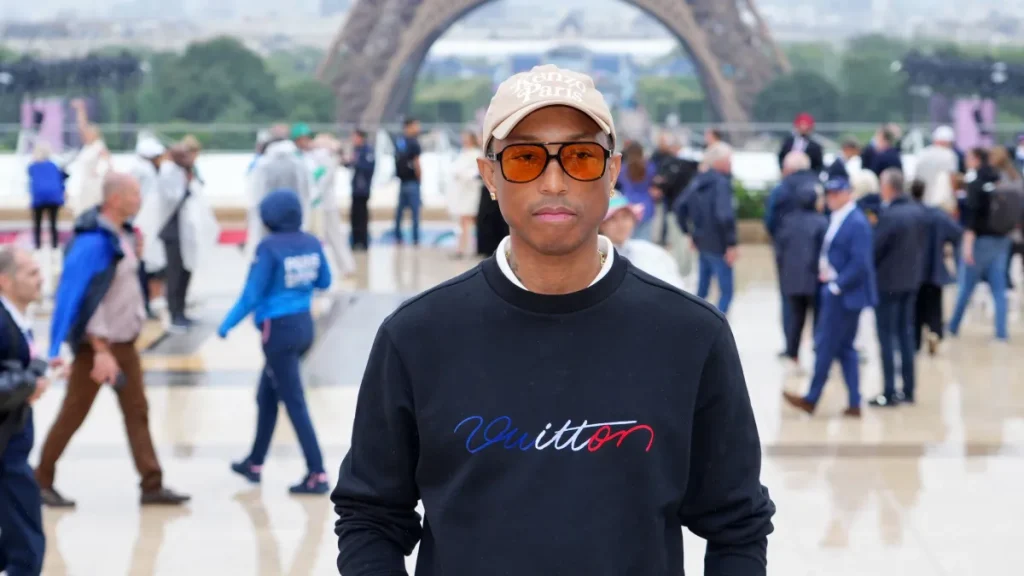 pharrell gets mistaken as another rapper at world cup final
