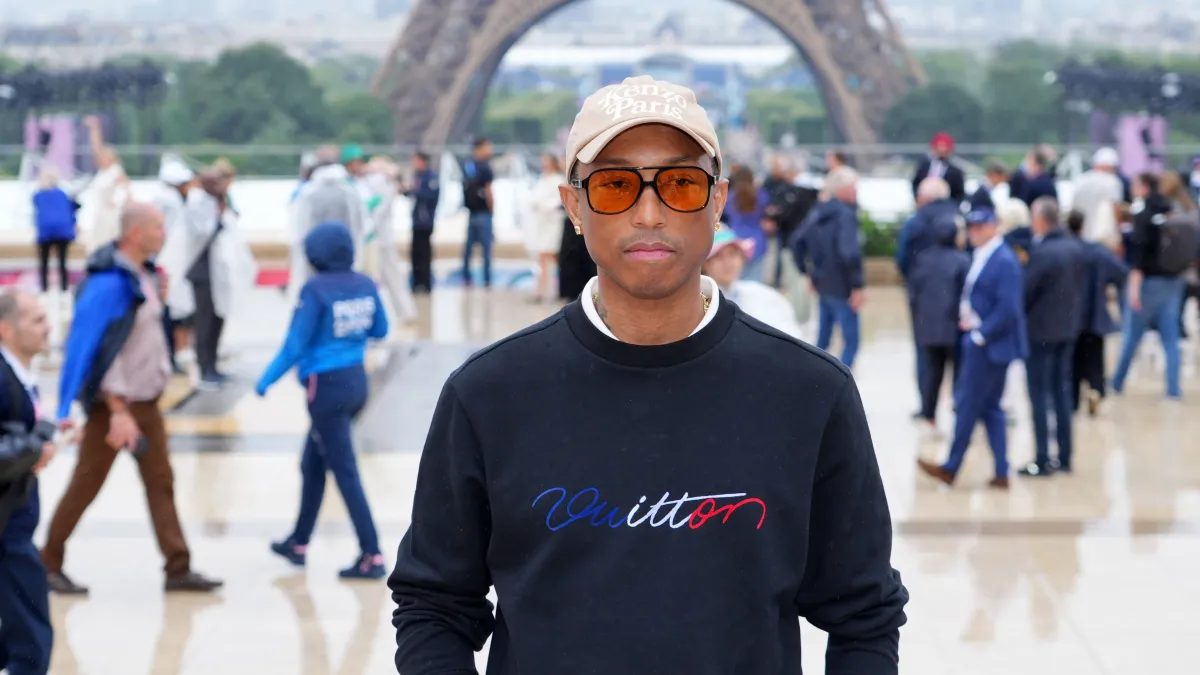 pharrell gets mistaken as another rapper at world cup final