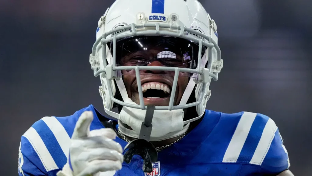 titans urged to sign 21 int defensive back ahead of week 1