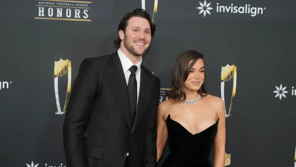 josh allen on how hailee steinfeld will back him during the upcoming nfl season