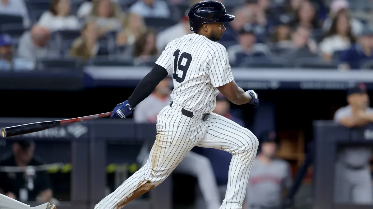 former red sox, yankees veteran infielder signs with angels