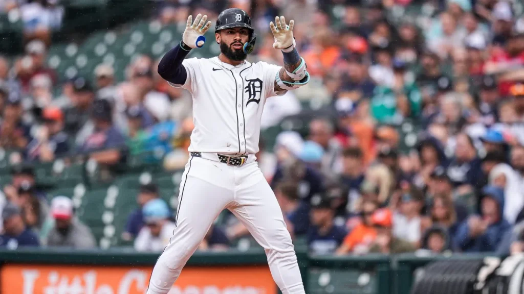 red sox predicted to acquire former yankees all star infielder from tigers