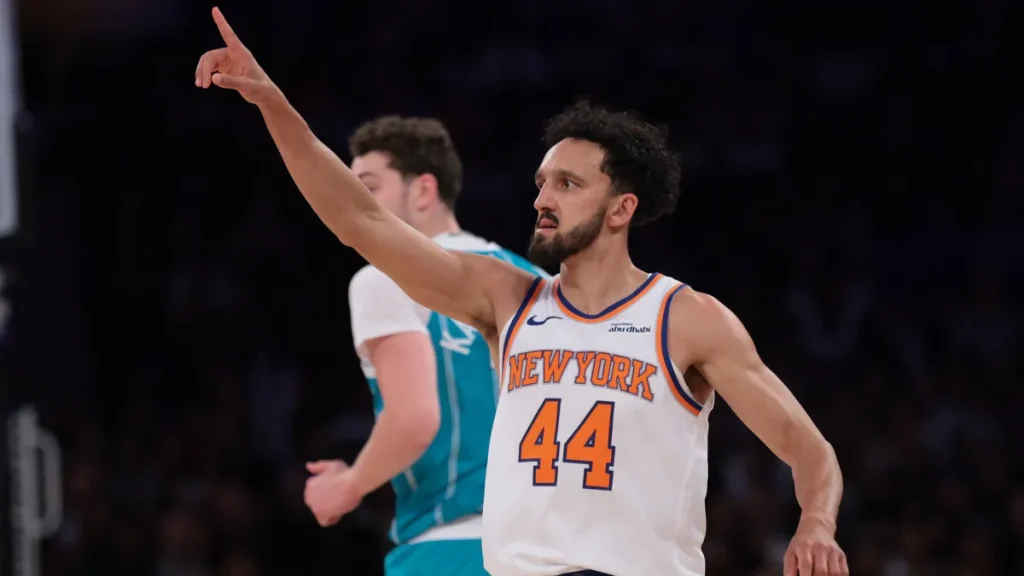 underrated knicks hero gets a well deserved contract extension after the championship