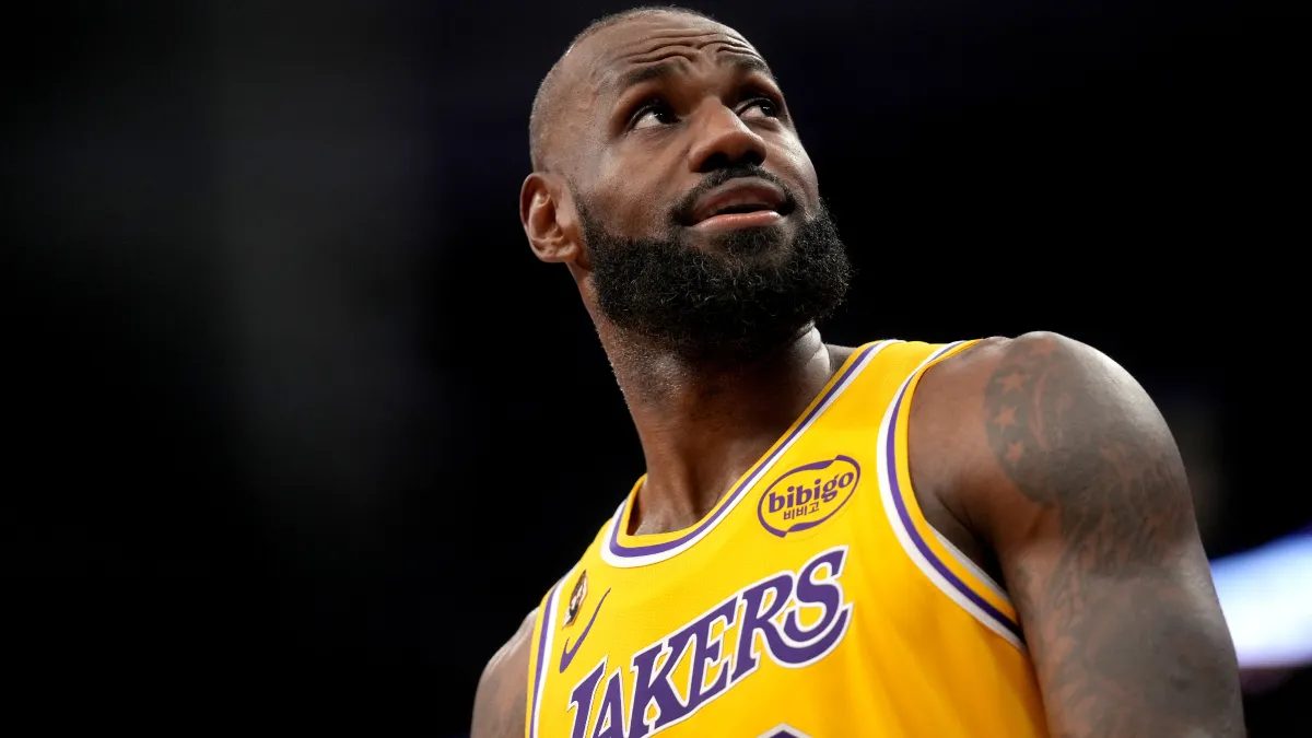 lakers' $185 million guard reveals what he texted lebron james after departure