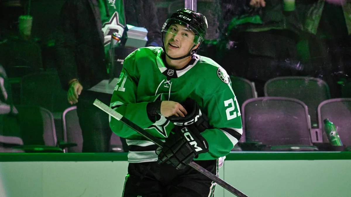 penguins' jason robertson trade update is surprisingly good news