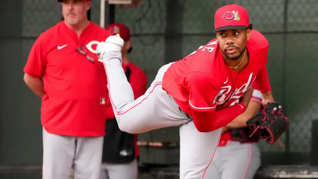 reds make trade decision on beloved $53 million righty ace
