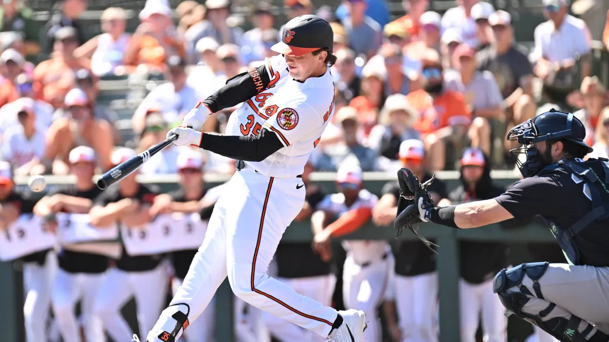 yankees 'best fit' at trade deadline is 3x all star al east catcher with 69 career hr