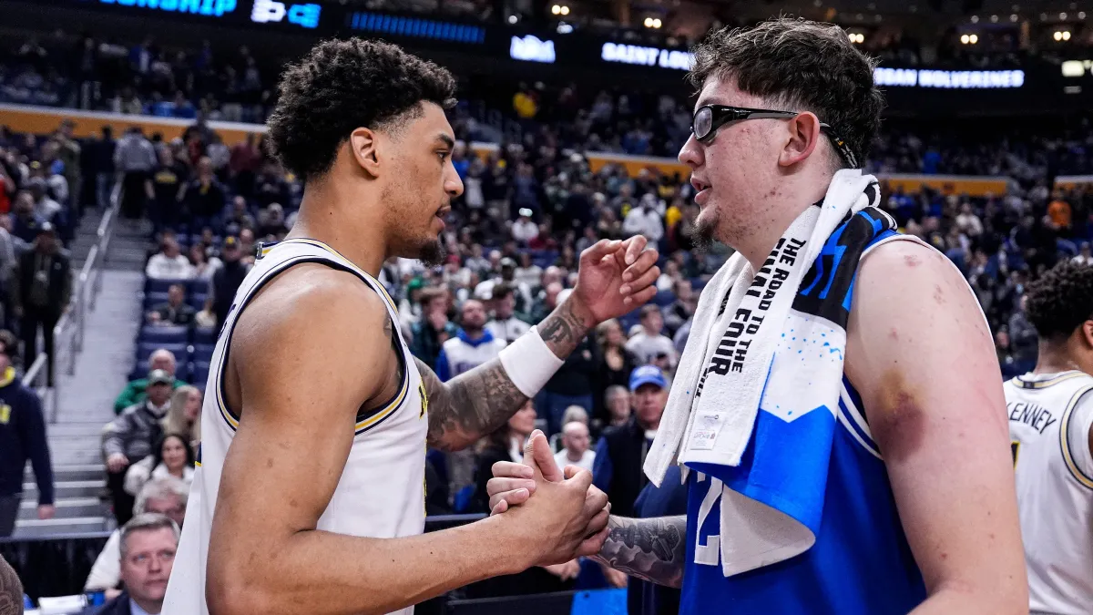 robbie avila made his lakers debut, but the problems showed immediately