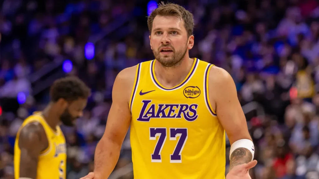 lakers officially sign 7 foot 2 ex jazz elite shot blocker after luka doncic request