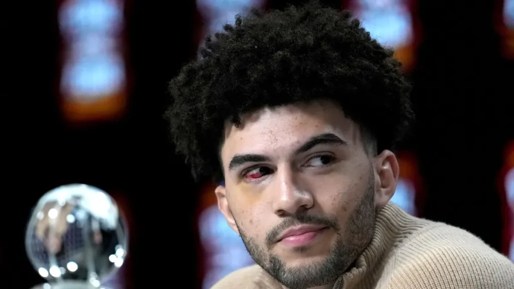 cameron boozer goes viral for what he did in grizzlies game