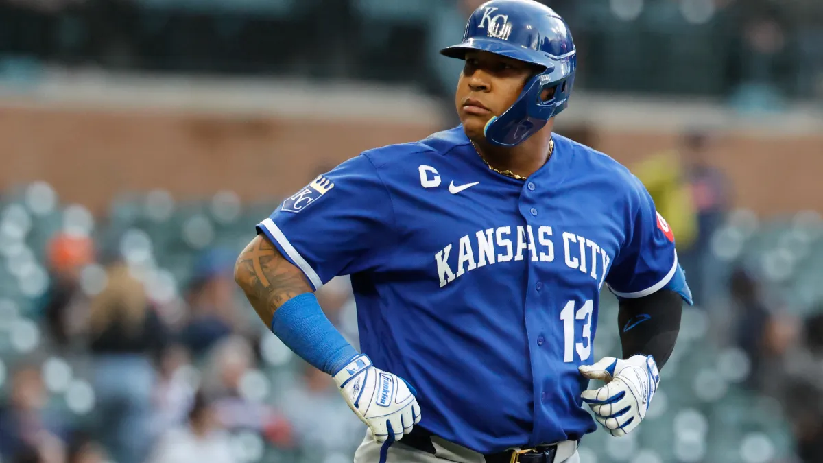 salvador perez sends clear message on future with royals before trade deadline