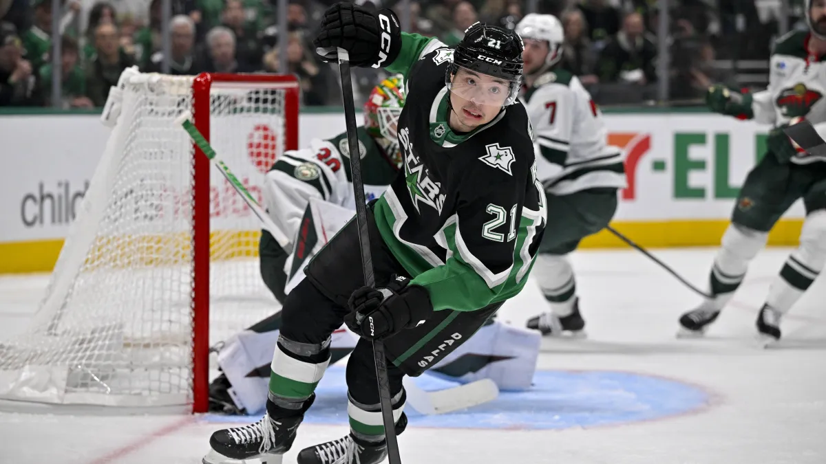 how a 3 team dylan larkin, jason robertson trade with penguins, red wings and stars could work