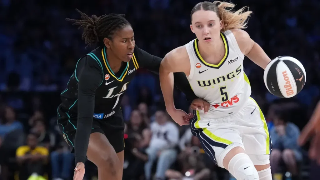 ‘i felt so isolated': paige bueckers reflects on panic attacks and lost identity post acl tear
