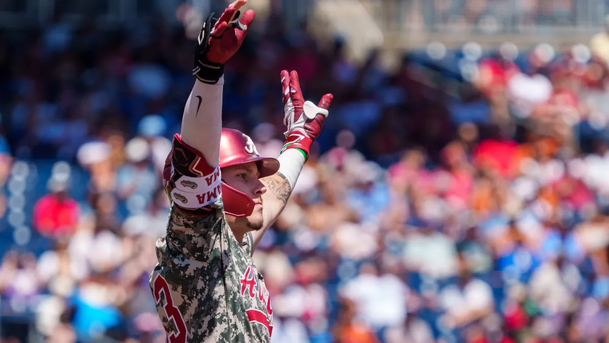 cardinals sign 6 foot 3 catcher from australia