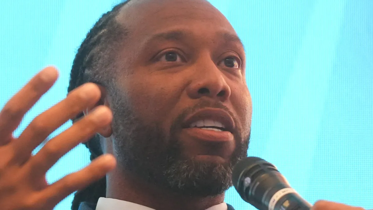 larry fitzgerald sends a clear message on pitt qb mason heintschel (and an unclear message on vikings qb kyler murray)