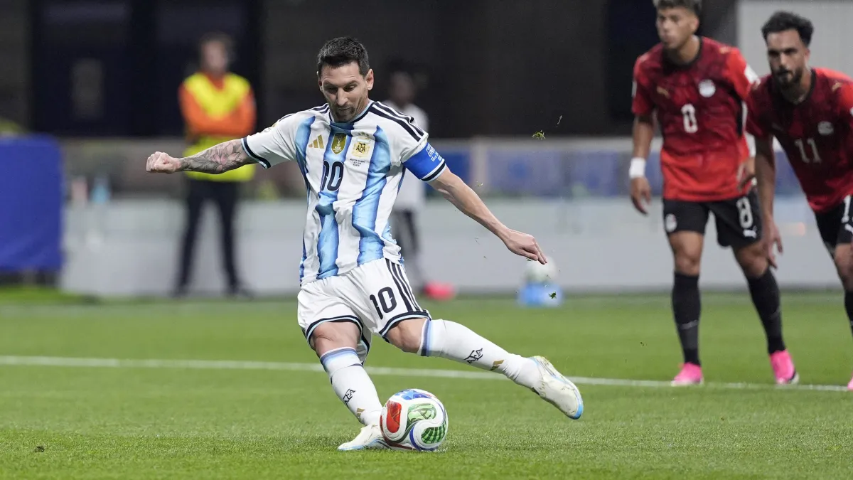 why lionel messi takes penalties for argentina over enzo fernandez despite recent misses