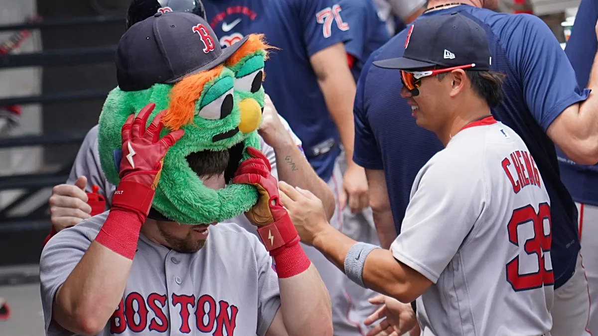 red sox flight updates have boston still in chicago less than 5 hours before mets first pitch