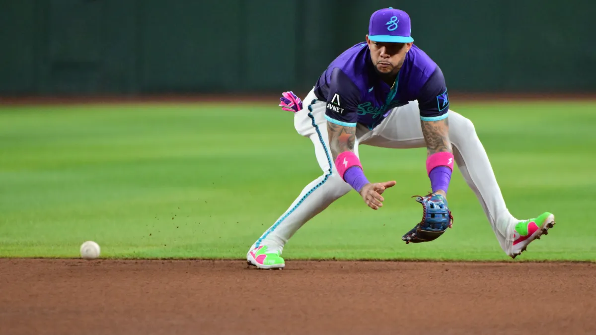 diamondbacks' ketel marte makes inexplicable decision to end 1 run loss to cardinals