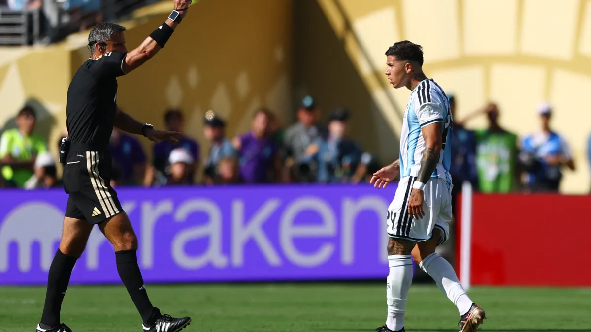 why two yellow cards equal a red card for enzo fernandez to be sent off, go down to 10 men for argentina