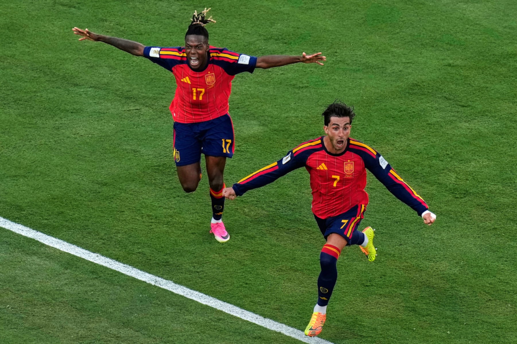 telemundo’s call of spain's world cup goal is pure adrenaline