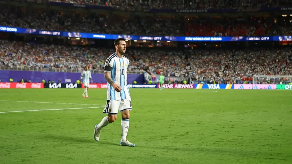 here's what i learned after watching lionel messi walk more than 100 minutes in a match